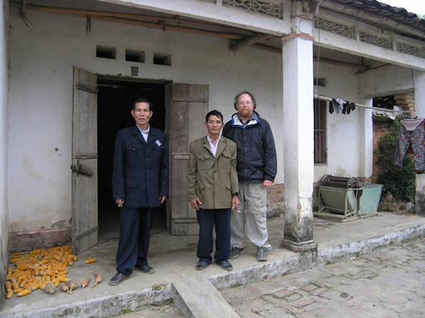 Three gentlemen of Cao Bang